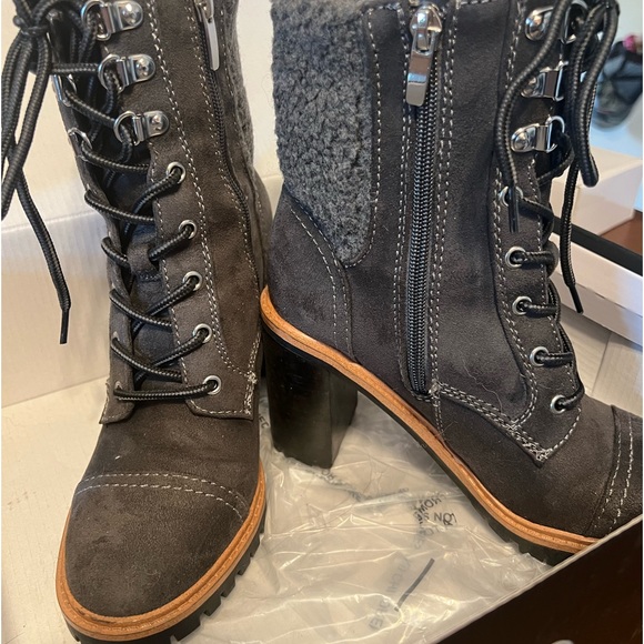 Nine West ankle boots 6M. - Picture 2 of 4